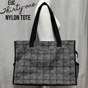 EUC thirty-one Large Shoulder Bag-Black & White Geometric Print-ZipTop-Nylon